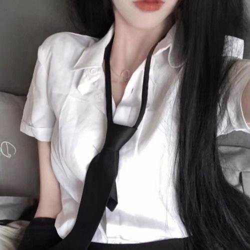 布鲁娜·路易丝:破旧立新